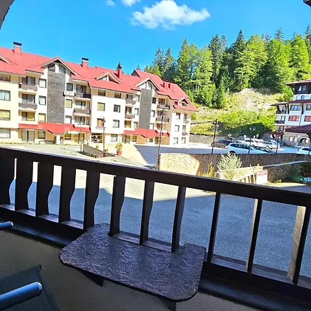 Pamporovo, Ski-In Ski-Out, Harmony Apartment, Easy Lift Access * Pamporovo
